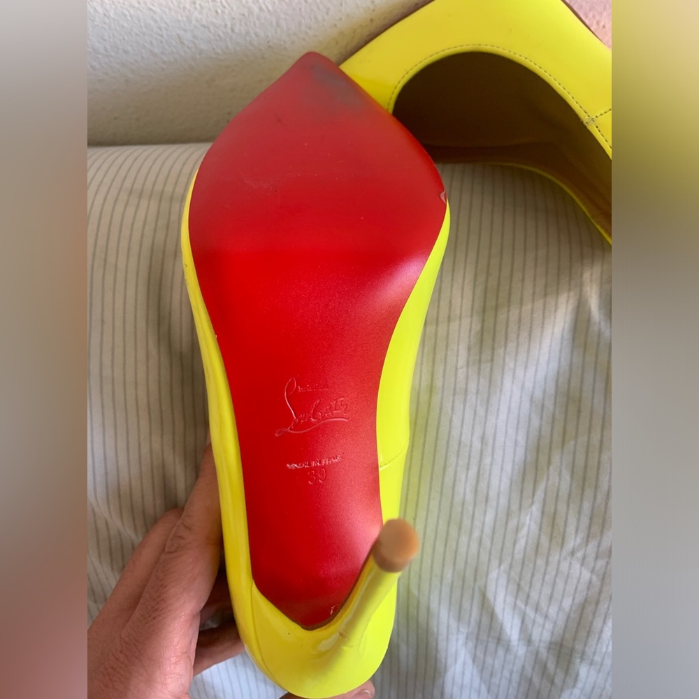 Christian Louboutin So Kate Patent Leather Neon Yellow Pumps Size EU 39 8.5 - Picture 6 of 12